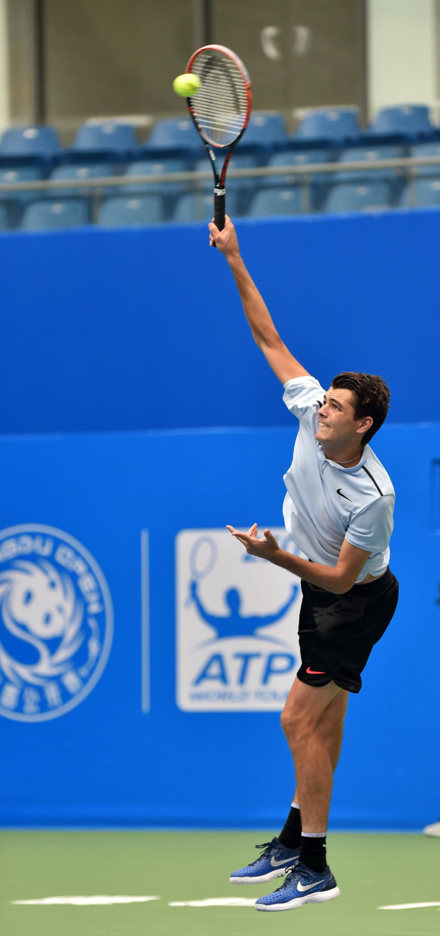 完成对快船 完成对快船